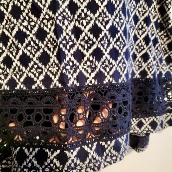 Ann Taylor Loft Navy 100% Cotton Argyle Crochet Accent Tank Top SZ L EUC - Picture 7 of 12